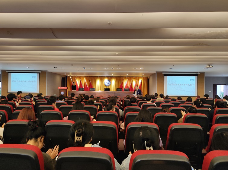 uCJW_1699498791533054456.jpg 000.jpg