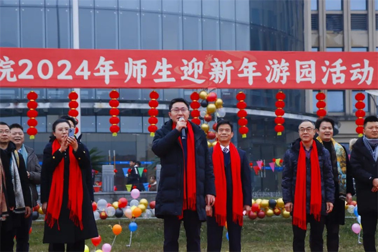 dLnh_1704185449996062724.jpg 640 (3).jpg