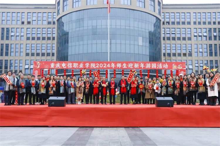 OpyY_1704360590524092666.jpg 640 (40).jpg