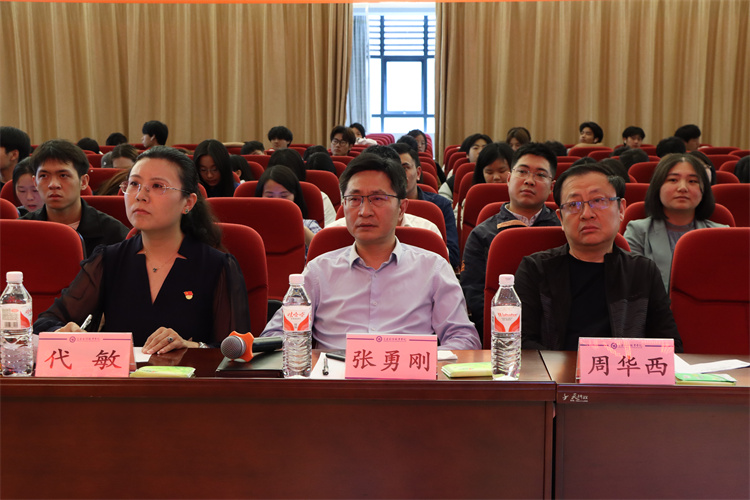 AayF_1714048313329007481.jpg IMG_1634.jpg