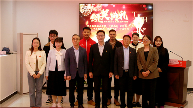 RzJE_1730897832859098067.jpg IMG_5056.jpg