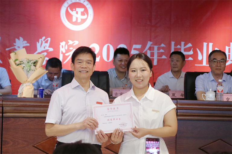 UuGs_1751566129366091254.jpg 29AF3FFB-D5A8-4808-9E6C-5DCFBBF78C21-46449-00000FA7ABE8A1B2.jpg